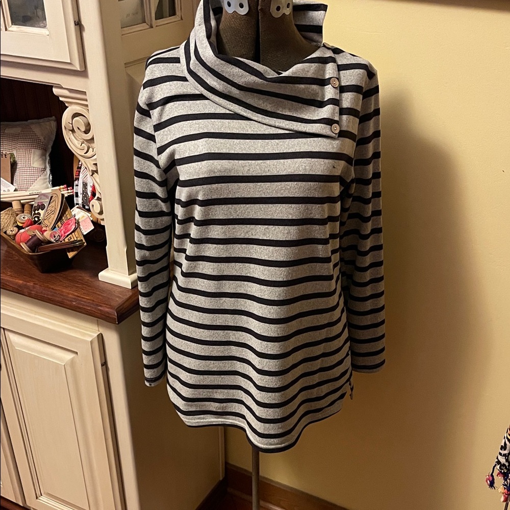Amazon Women's Black and Gray Striped Cowl Neck Sweater